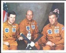 PRIME CREW 1ST MANNED SKYLAB MISSION SIGNED AUTOGRAPHED KERWIN CONRAD JR WIETZ