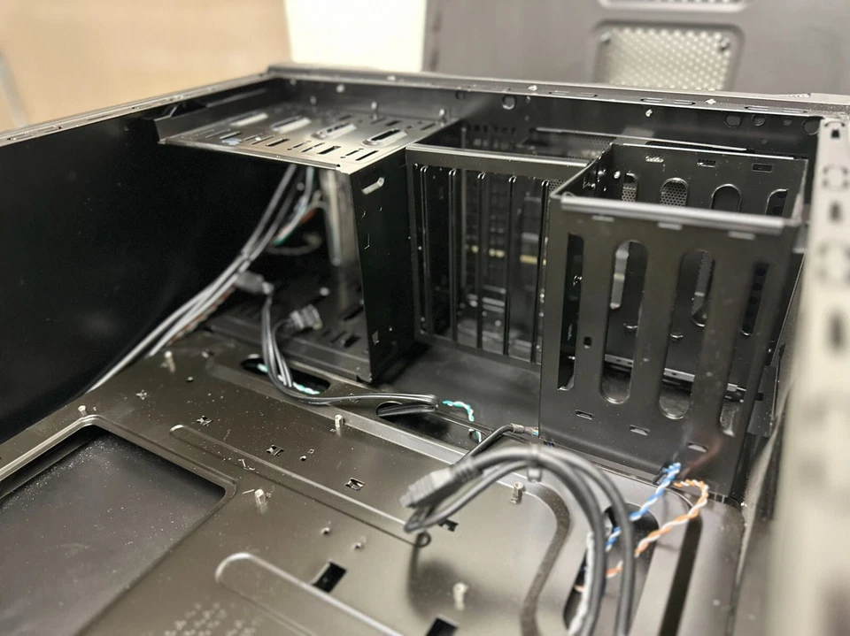 Falcon Northwest Talon ATX Tower Gaming/Server PC Case  8x 5.25" bays with FAN - Image 4 of 4