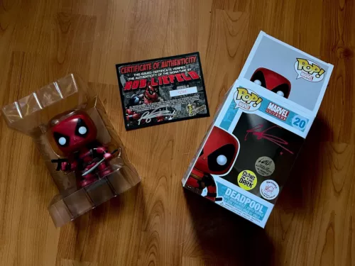 Funko Pop Deadpool #20 Glow GITD Harrison's Comics Exclusivo Rob Liefeld Firmado