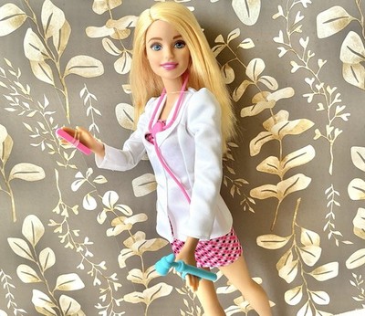 2014 Barbie Nurse Medical White Coat Stethoscope Doll Figure DLB80 CNC17 RARE
