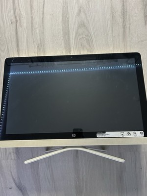 HP All-in-One 24 , 8GB Ram, 1TB, WiFi, AMD 2.20 GHz, Win 10