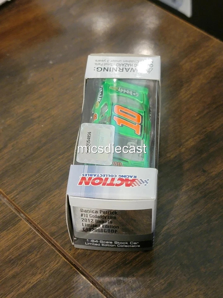 Gold Series 2012 Danica Patrick #10 Godaddy 1:64 acción diecast SHR NUEVO EN CAJA Foto 3 de 3