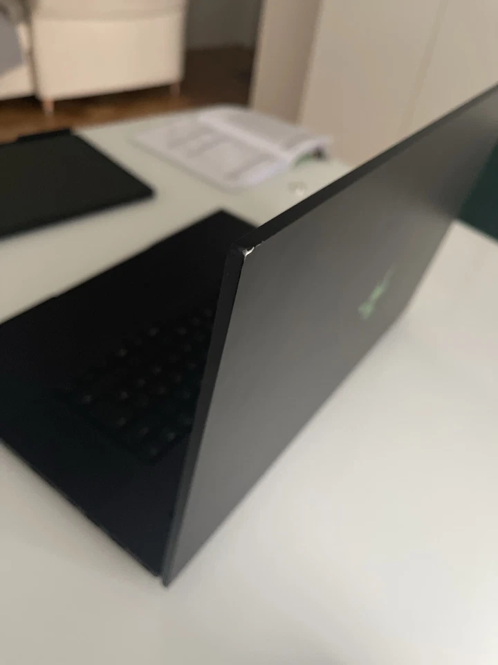 Razer Blade Pro 2022 RTX 3060 - Bild 2 von 4