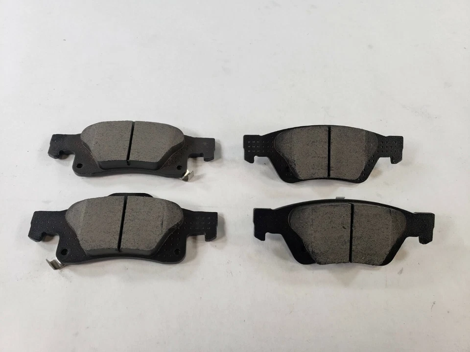 Pastillas de freno traseras premium Napa SS-8698-X para Dodge Durango, Jeep Grand Cherokee Foto 3 de 4