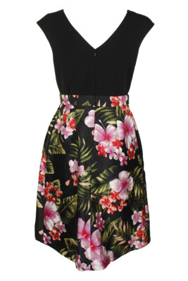 Sangria Black Multi Floral-Print Fit & Flare Dress 6 | eBay Sangria Black Multi Floral-Print Fit & Flare Dress 6 | eBay