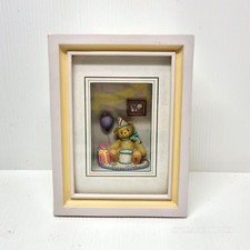 VTG 2001 Cherished Teddies Priscilla Hillman Shadow Box Teddy Figurine 101871