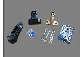 TOW BALL WITH 25MM SPACER BOLTS WASHERS NUTS PVC COVER & PRE WIRED 7 PIN SOCKET - Afbeelding 1 van 12