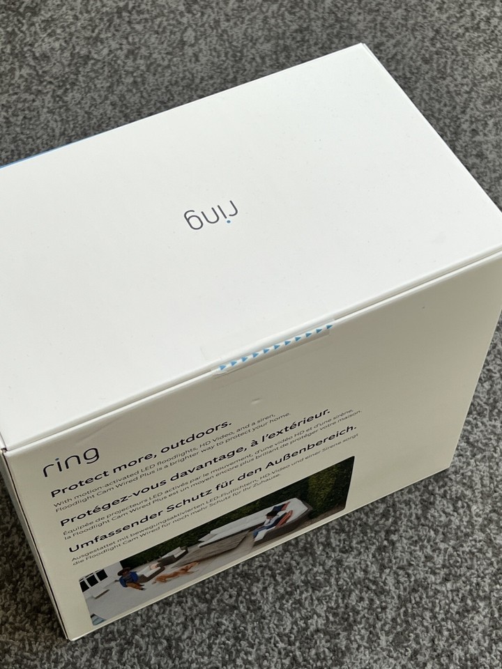 Ring 5AT3T2 Floodlight Cam Wired Plus. Outdoor 1080p HD Security Camera