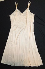 Vtg Sears Nylon "The Doesn  t Slip" Slip Sz 36 Anti-Cling 83554