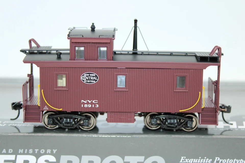 Walthers Proto HO Scale NYC New York Central DMIR G2 Wood Caboose Car #18913 NIB - Image 2 of 4
