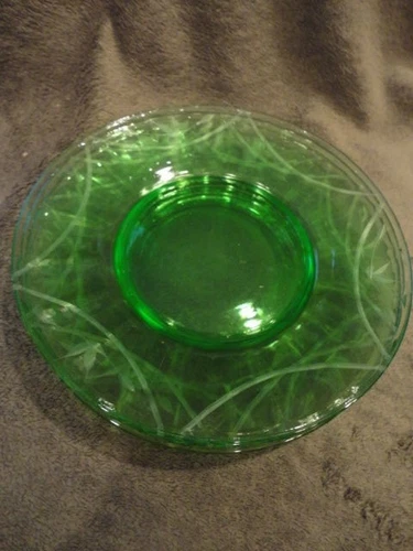 Anchor Hocking Green Depression Glass Plate (4) Flower Swag & Leaf Panel Optic