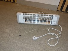 Reer Heizstrahler IW 600 Wickeltisch, elektrischer Baby Heizstrahler Wandmontage