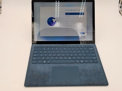 Microsoft Surface Laptop 1769 | 13in Display 256GB + 8GB RAM, Intel Core i5