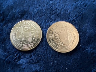 Pair Of 2 Target 2015 Gift Coins 0.00 VALUE Dog Gift Card Gold Tone