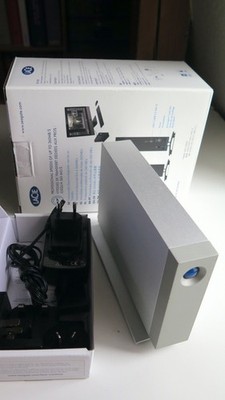 Lacie d2 Festplatte   4 TB   USB 3.0   leise & schnell & gepflegt   LAC9000443