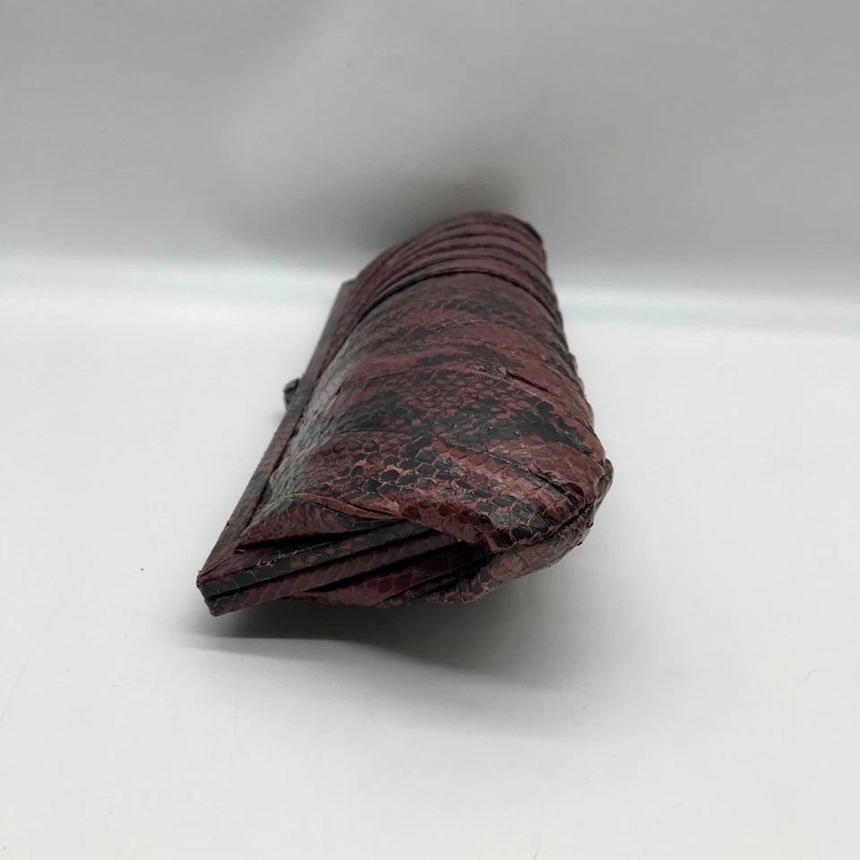 Bolso de mano Kotur de piel de serpiente rosa y negro Foto 4 de 4