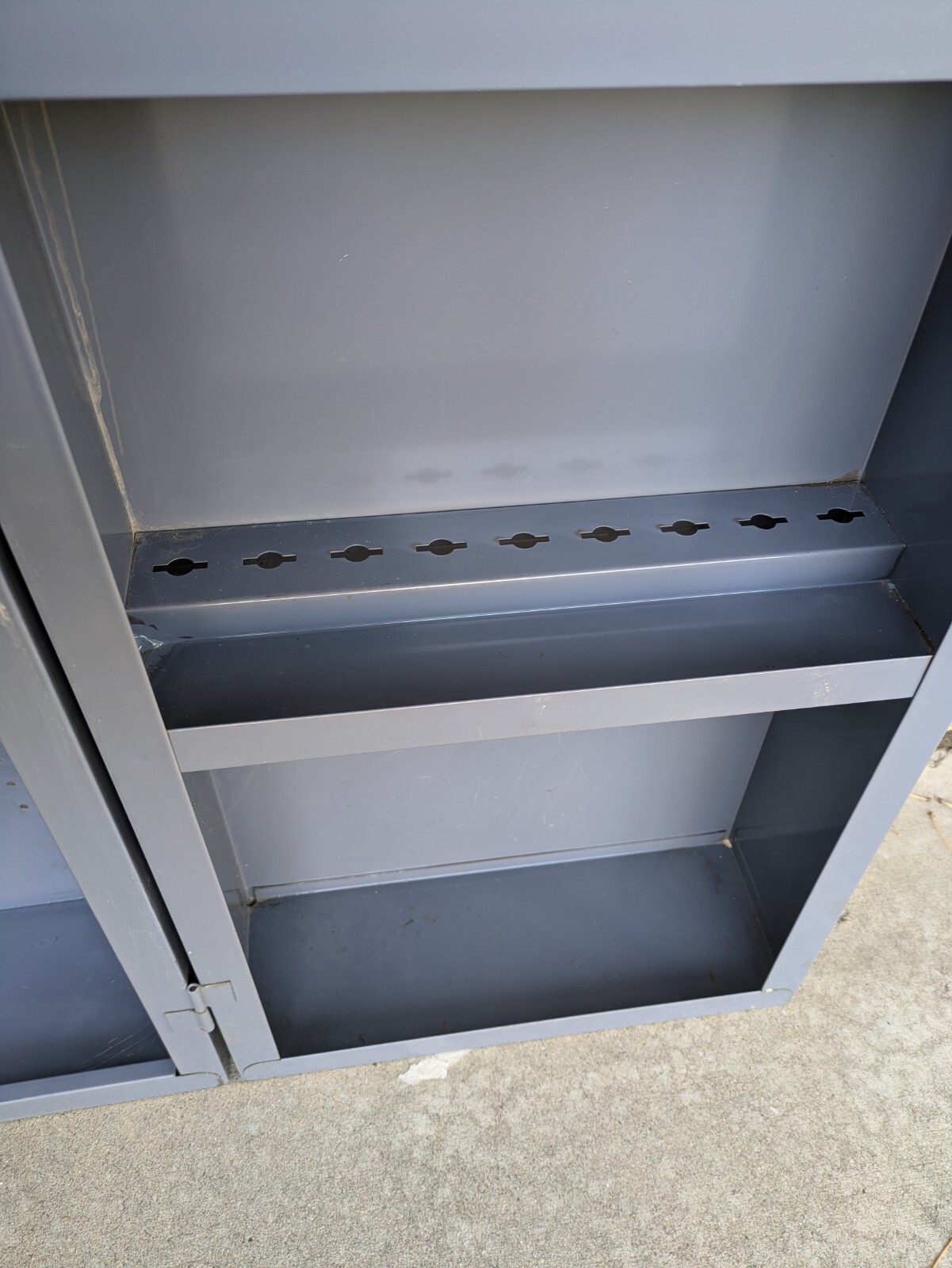 Edsal Industrial Steel Metal Wall Tool Box Work Shop Locker Cabinet w Doors B