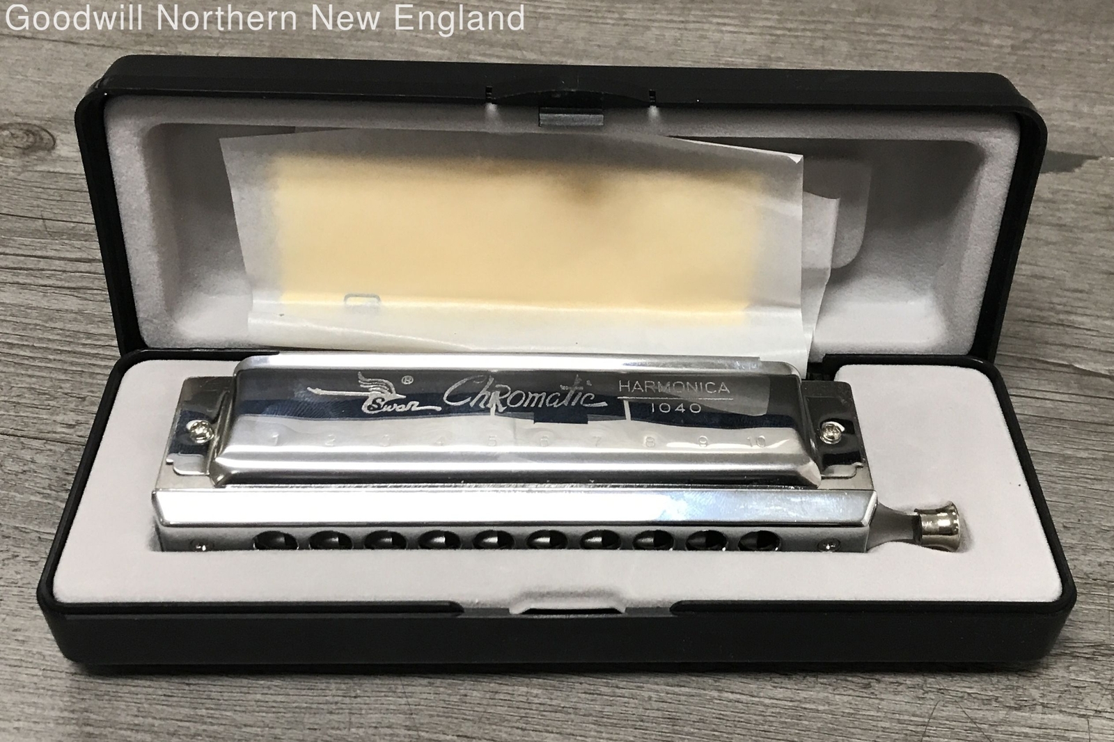 Swan Chromatic Harmonica 1040 Key of C Woodwind Musical Instrument In