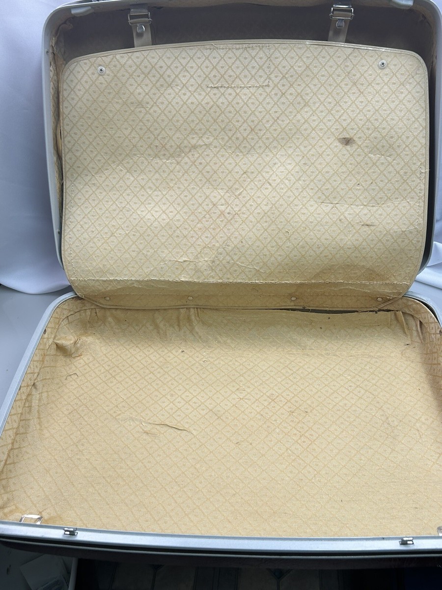 VINTAGE SAMSONITE HARDSIDE SUITCASE LUGGUGE 22” MAROON NO KEYS