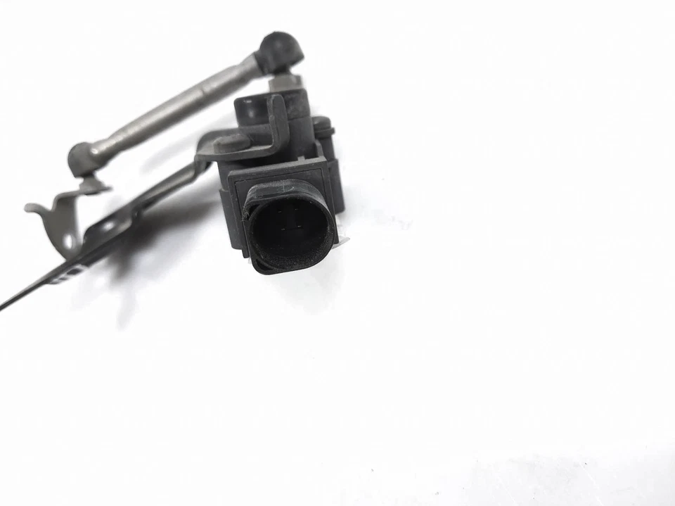 Sensor de nivel de faros traseros Audi A4 2009-2016 8K0-941-285-P Foto 2 de 4