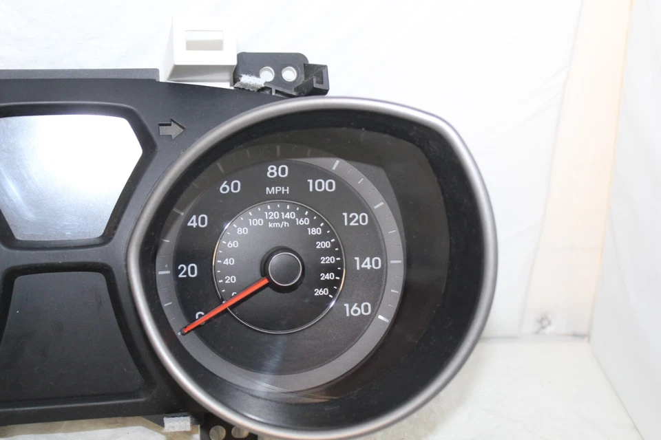 Cuadro de instrumentos velocímetro tablero 2014-2016 Hyundai Elantra 23.548 millas Foto 3 de 4