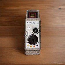 Bell  Howell 319 Vintage 8mm Movie Camera Wind-Up Standard 8 Film Camera Smooth