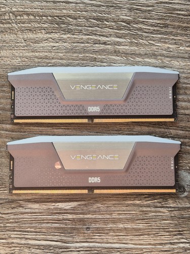 Corsair Vengeance Grey RGB DDR5 6400MT/s 32GB RAM (2x16GB) CMH32GX5M2B6400Z32 - Picture 3 of 12