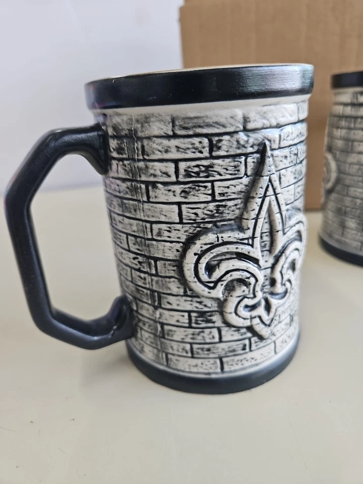 Par de tazas esculpidas New Orleans Saints Game Time 18 onzas café aficionado al fútbol americano de la NFL Foto 4 de 4