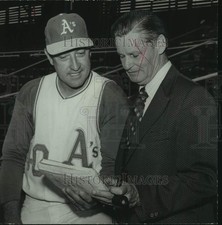 1974 Press Photo Harry Bright & Southern Baseball League President, Alabama