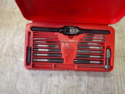 SNAP ON TD-2425 SAE TAP & DIE SET W/CASE MADE IN USA