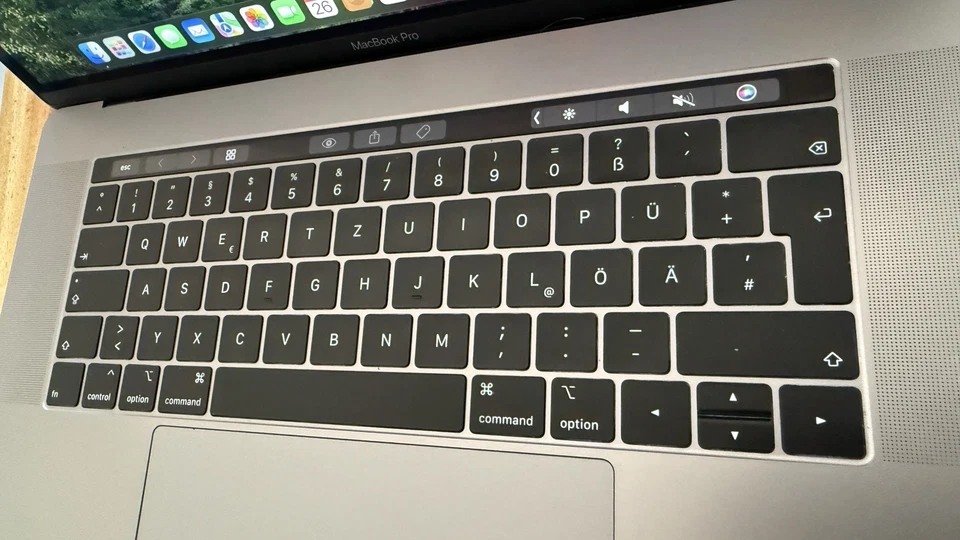 Apple MacBook Pro 15" 2018 · i9 · 32GB · 2TB, Foto 3 von 5