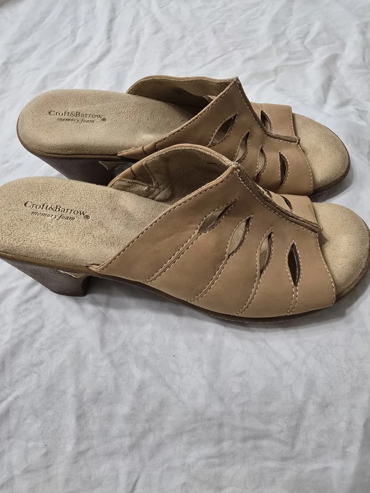 Croft&Barrow 女式 8 码棕色凉鞋带记忆泡沫。 — 第 2/4 张图片