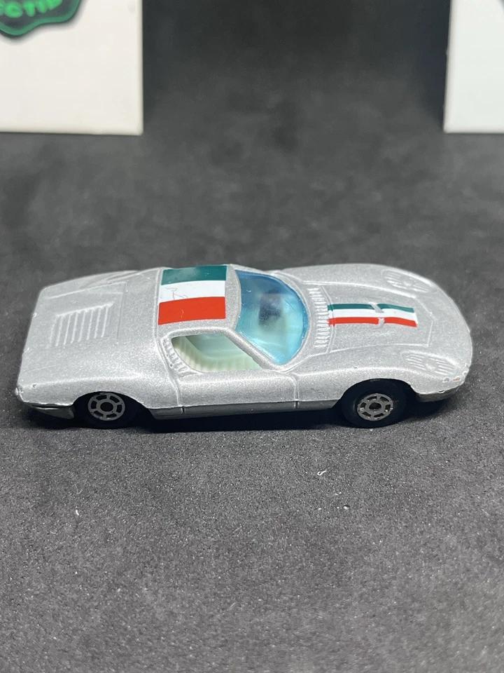 YatMing Lamborghini Miura Bandera Italiana Nº 1001 Plata Diecast Foto 2 de 4