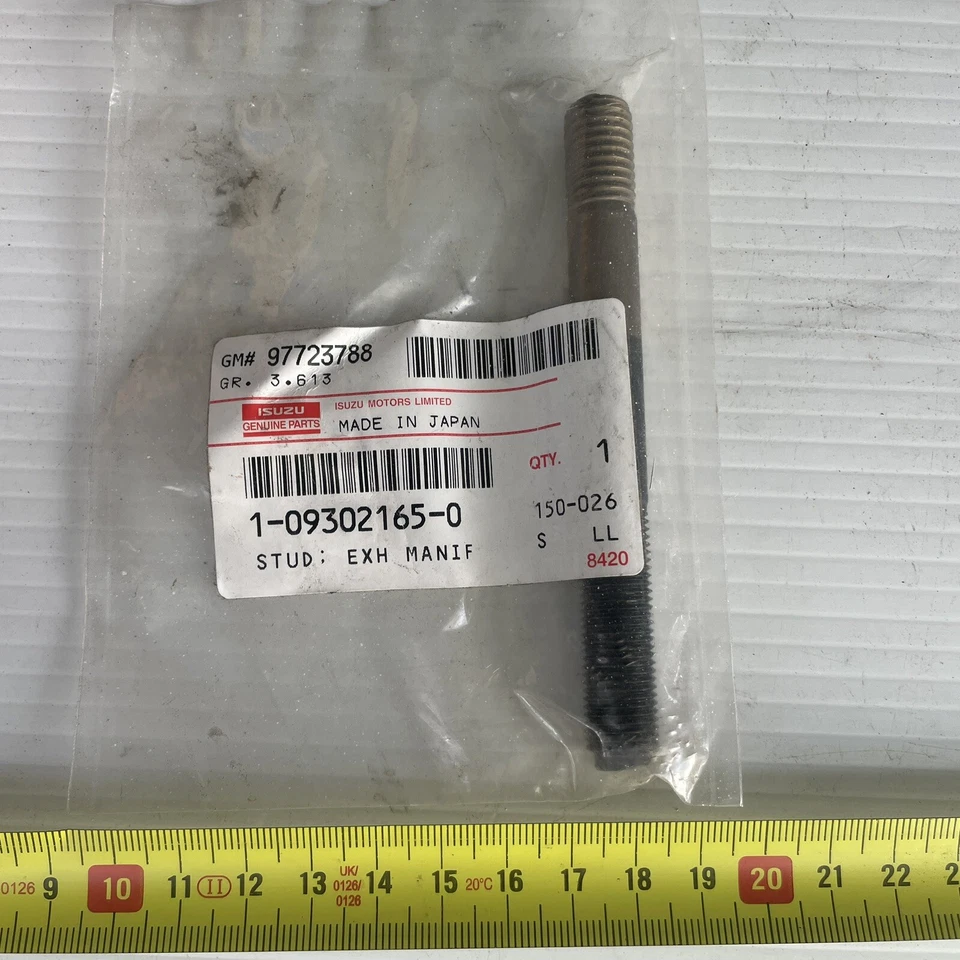 1-09302165-0 Genuine Isuzu Exhaust Manifold Stud Bolt 1093021650 OEM NOS - Image 4 of 4