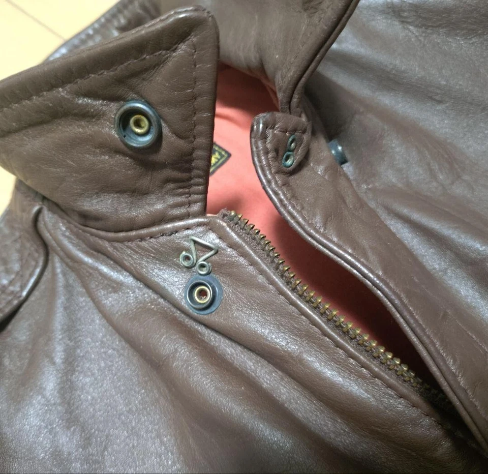 Chaqueta de Cuero A-2 AERO CUERO FUERZAS AÉREAS EJÉRCITO DE EE. UU. Talla 38 Piel de Caballo Marrón Rojo Foto 3 de 4