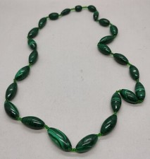 Vintage 1980s Hand Carved Malachite Gemstone Graduated Bead 64cm Long Necklace 