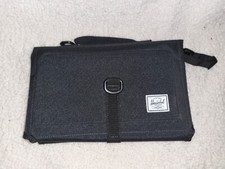 Herschel Sprout Change Mat BLACK  C 