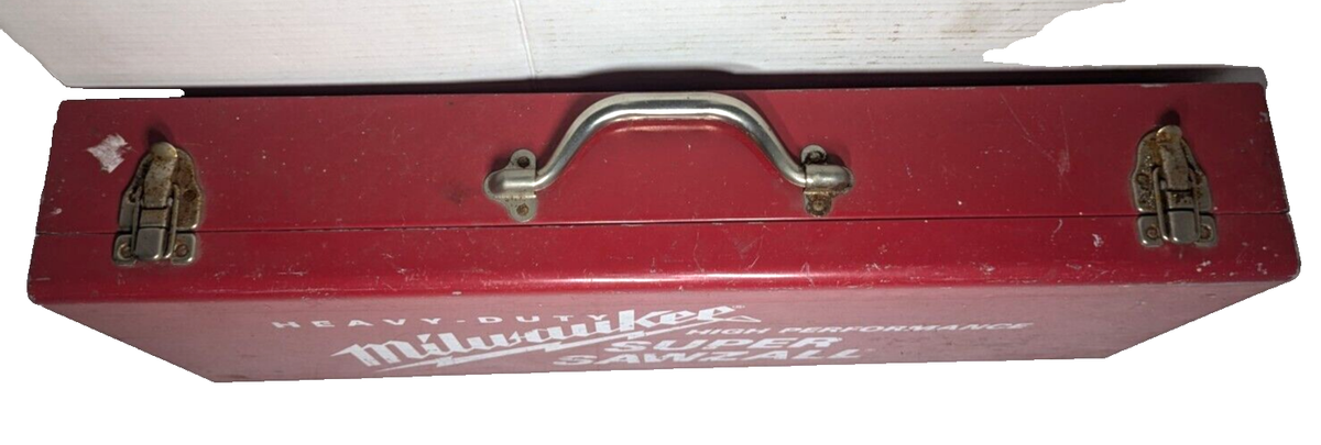 VINTAGE MILWAUKEE HEAVY DUTY SAWZALL 24