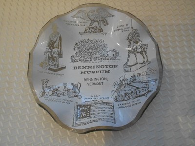 BENNINGTON MUSEUM VERMONT RUFFLE EDGED GLASS PLATE-EXCELLENT-6 3/4'' ACROSS