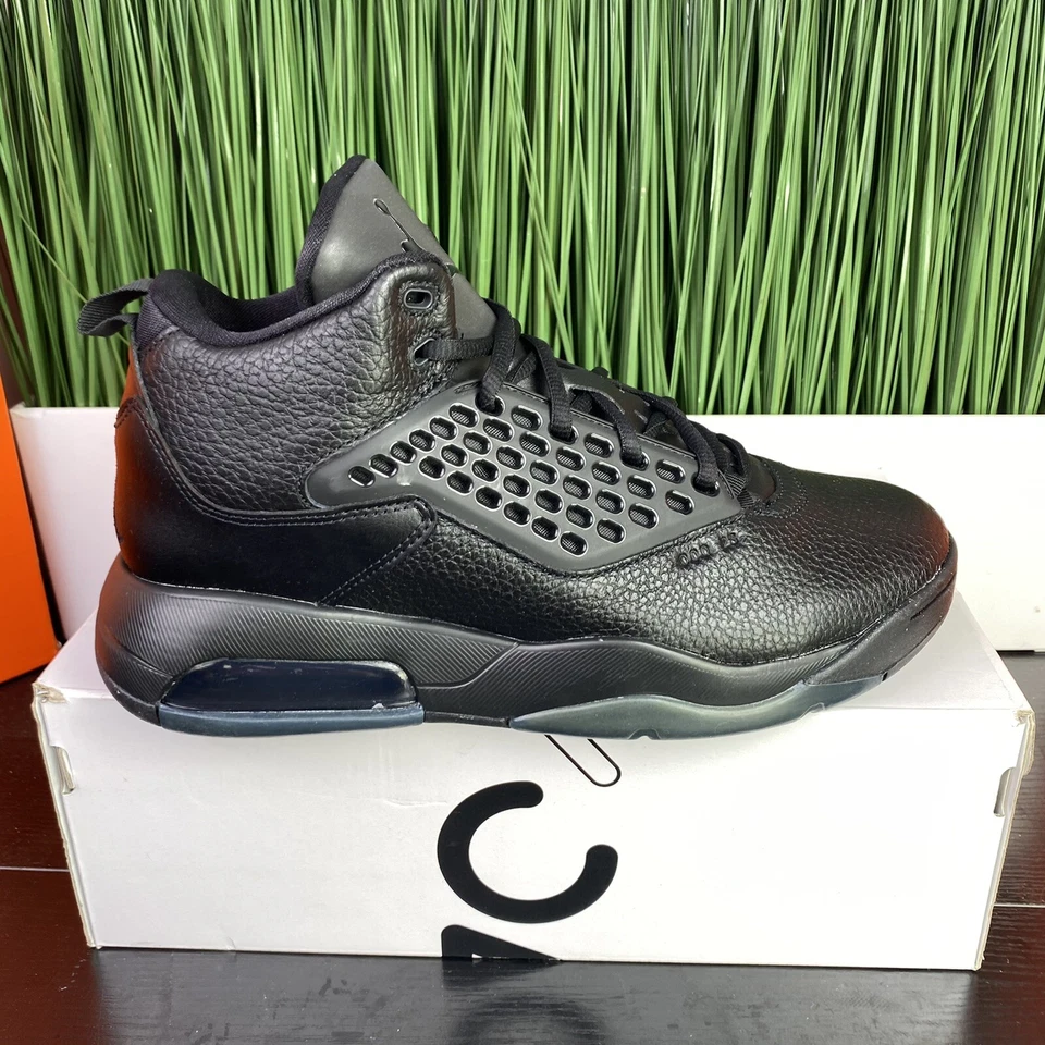 Nike Air Jordan Maxin 200 Mens Basketball Shoes Triple Black CD6107 010 - Image 3 of 4