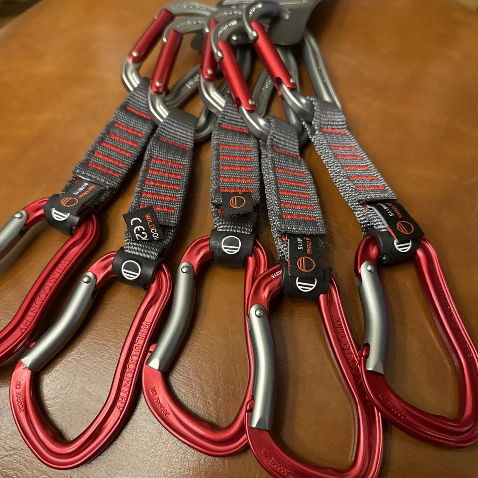 Wild Country Electron Quickdraw Set - Paquete de 5 Rojo/Negro, 12 cm - TOTALMENTE NUEVO con Etiquetas Foto 3 de 4