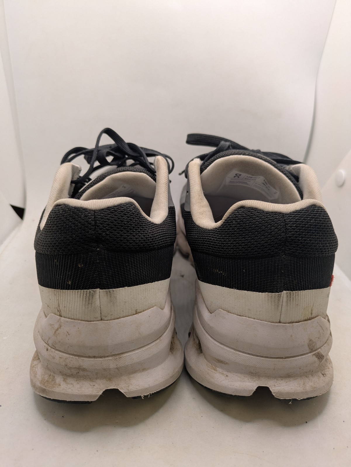 Size 7 - On Cloudrunner Eclipse/Black - image 3