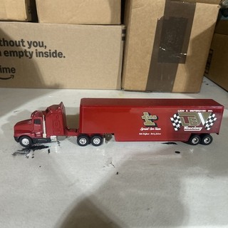 Ertl 1/64 Scale Diecast Keith Kauffman #1W Sprint Car Hauler