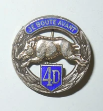 INSIGNE 4° RÉGIMENT DE DRAGONS PORTÉS - Drago - EN ARGENT