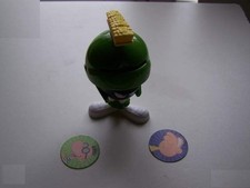 Figurine casque vert de chez mac do