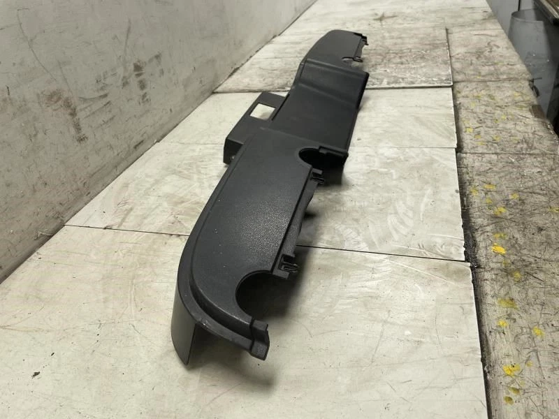 2006 克莱斯勒 CROSSFIRE 限量后座皮带上盖板 原始设备制造商 + — 第 4/4 张图片