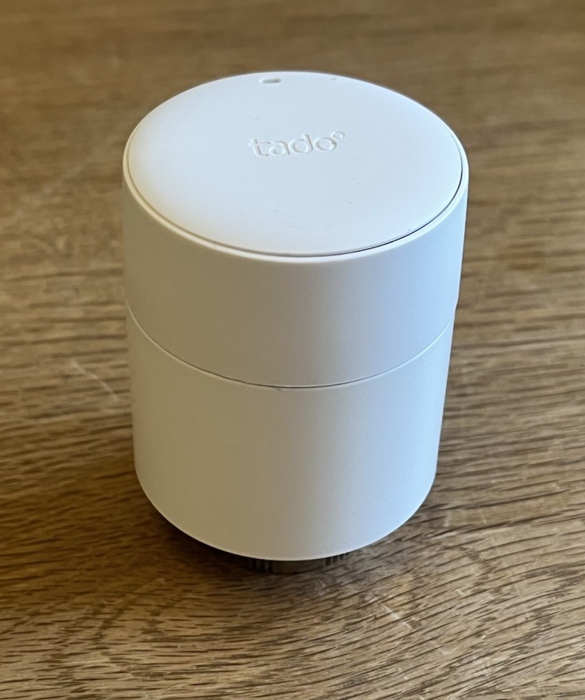 tado° Add-on: Smart Radiator Thermostat Universal Mounting - Single Pack