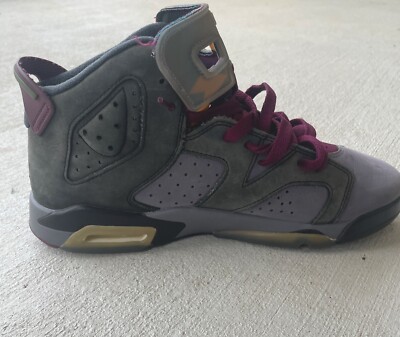 Size 7 - Jordan 6 Bordeaux