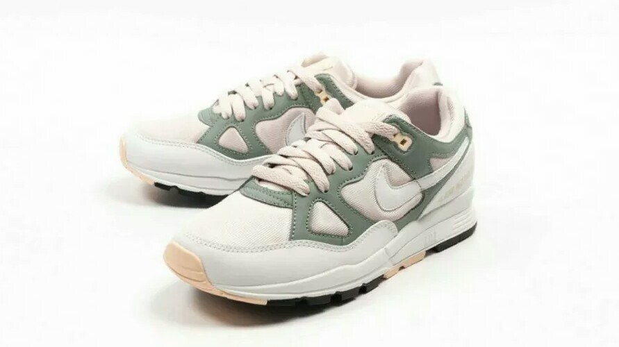 nike air span trainers