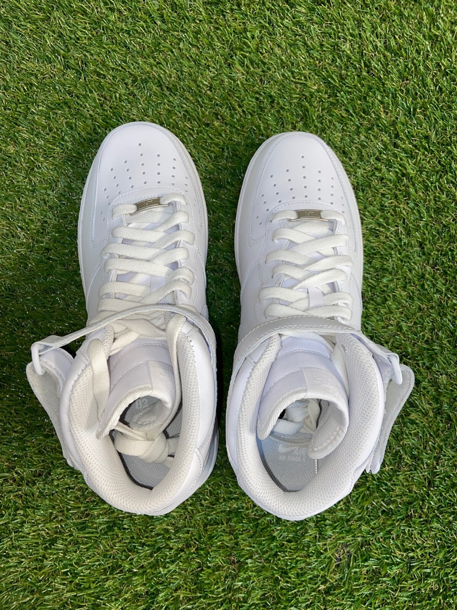 Nike Air Force 1 One Mid Triple White OG Classic CW2289-111 Size 11 Men\'s Retro Nike Air Force 1 One Mid Triple White OG Classic CW2289-111  main image 2